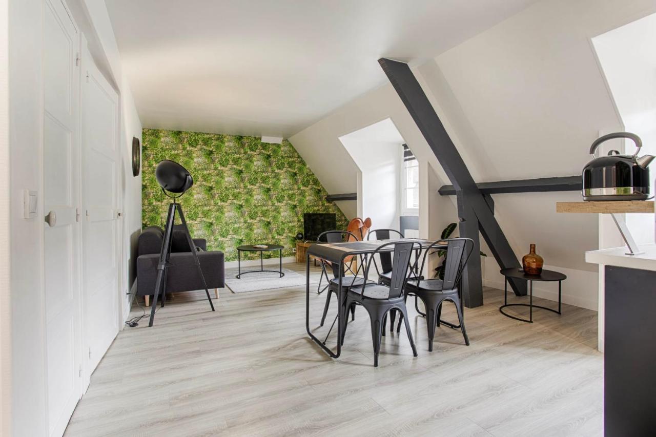 La Casa Centra Charm At Falaise'S Downtown Leilighet Falaise  Eksteriør bilde